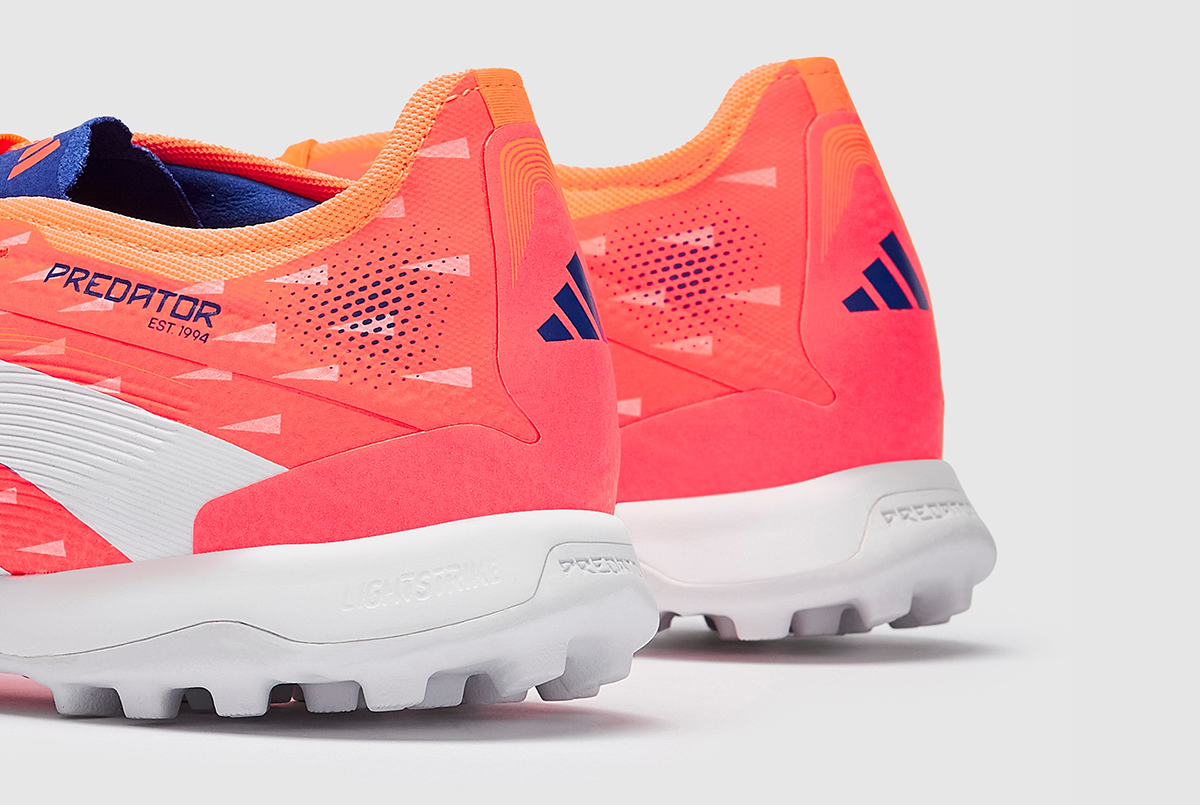 Сороконіжки Adidas Predator